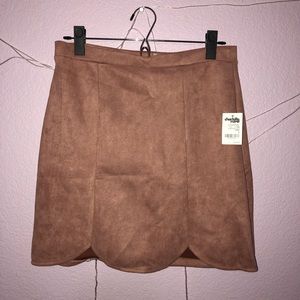 Scallop Hem Skirt
